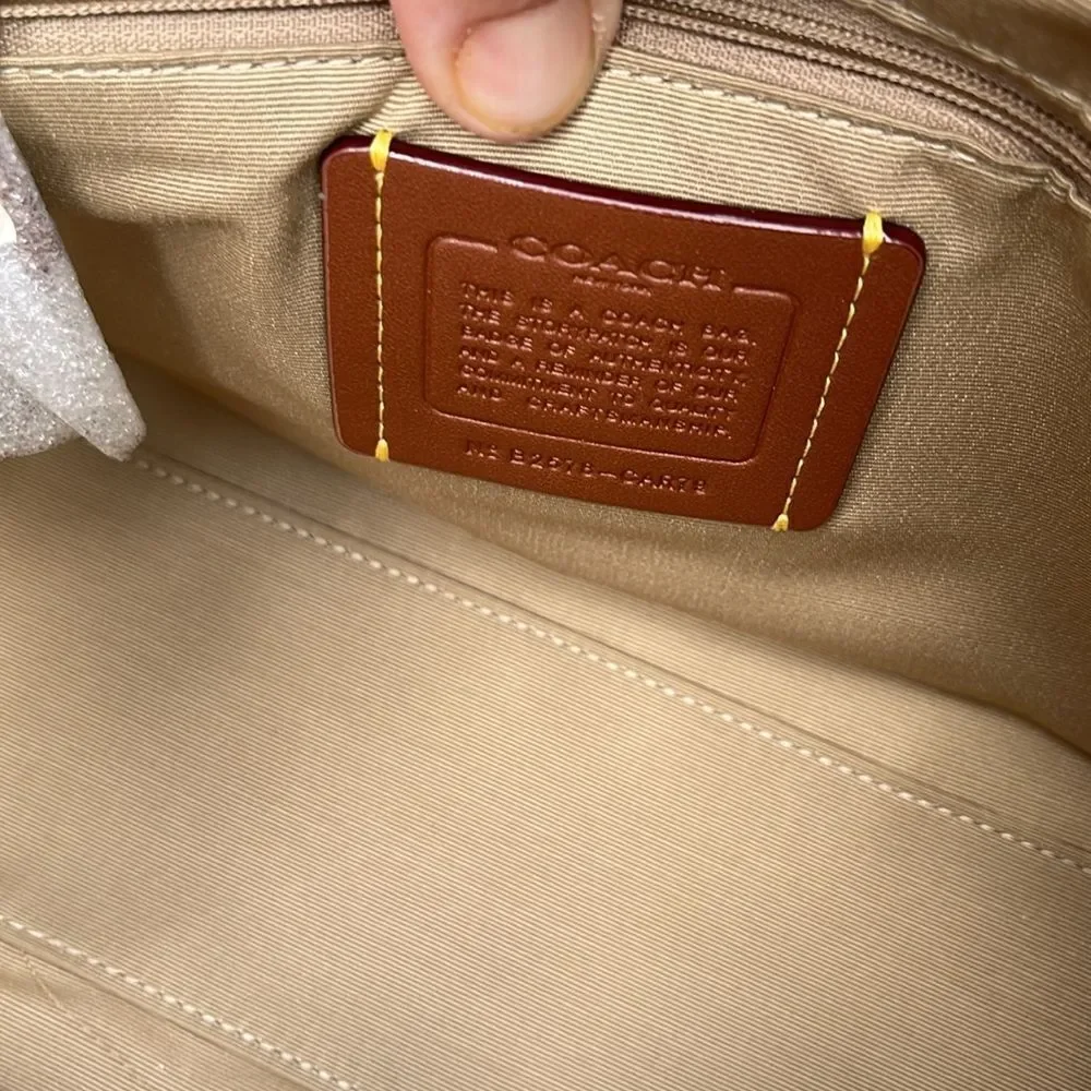 Coach Smith Tote Bag 24 With Lemon Print Purse